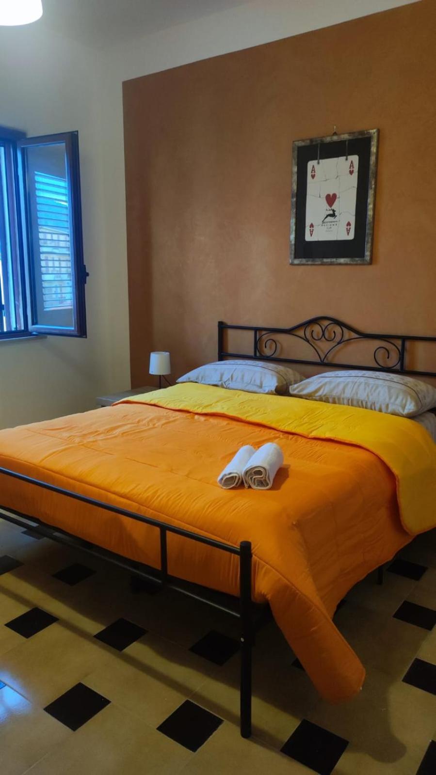 Casa Di Mitri Bed & Breakfast Carini Exterior photo