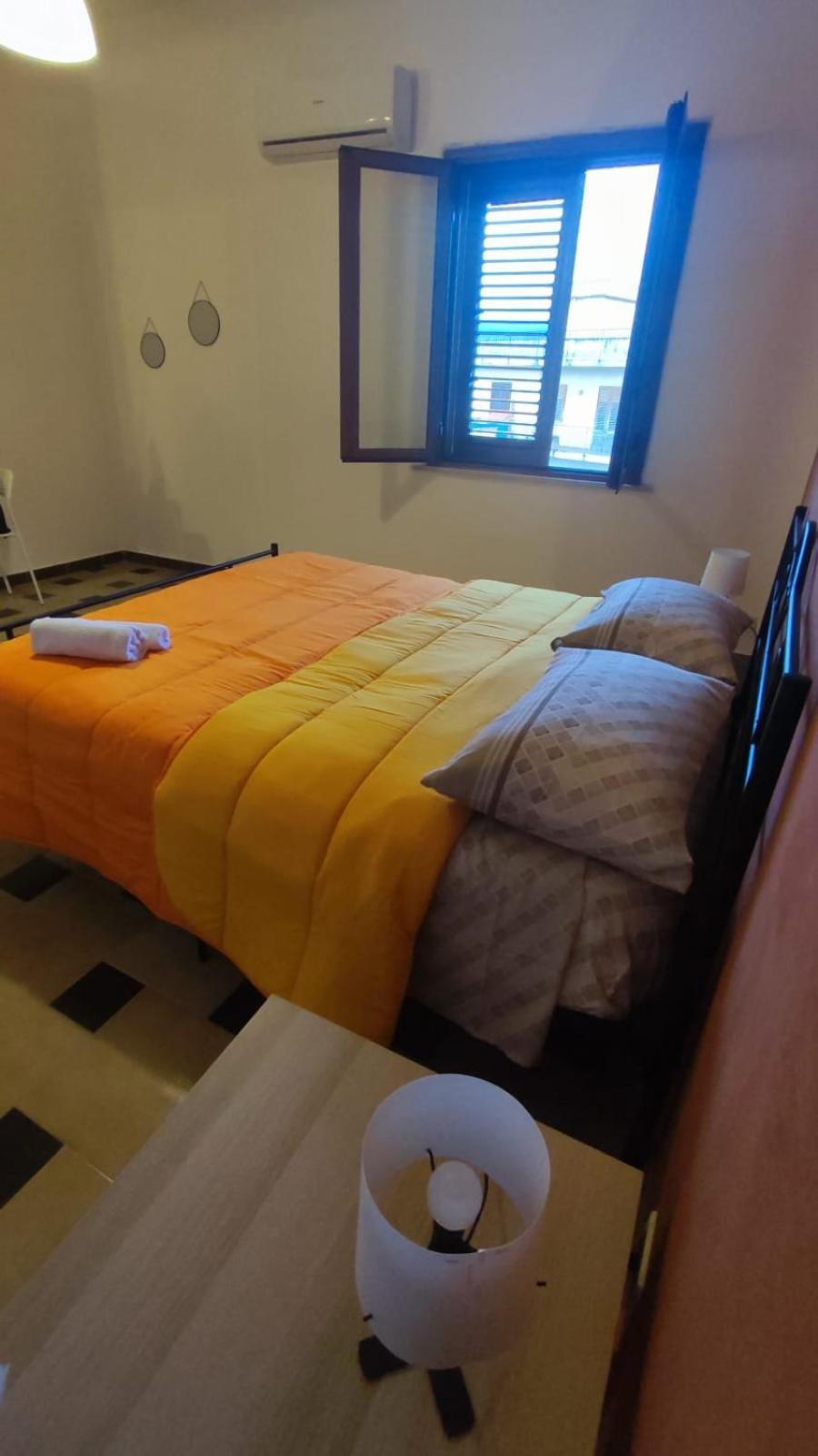 Casa Di Mitri Bed & Breakfast Carini Exterior photo